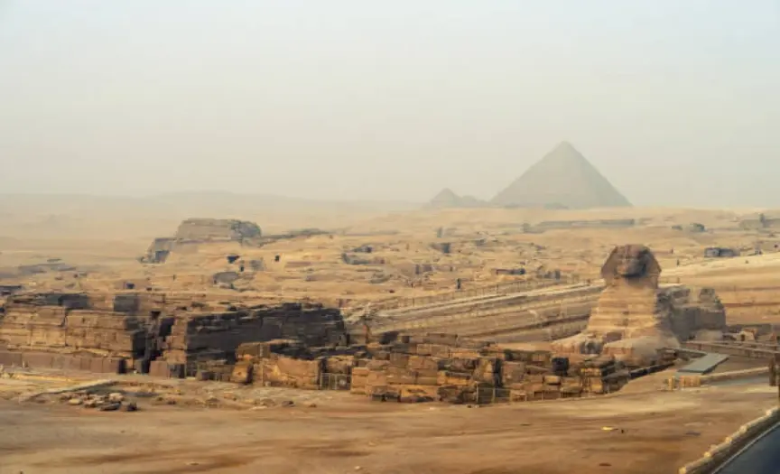 Private-Car Giza Pyramids tour & Sphinx & Saqqara & Grand Egyptian Museum & Lunch